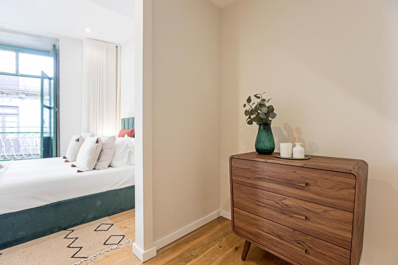 Brand New 4Br W/ 200Yrs Of History In Central Porto By Lovelystay Екстер'єр фото
