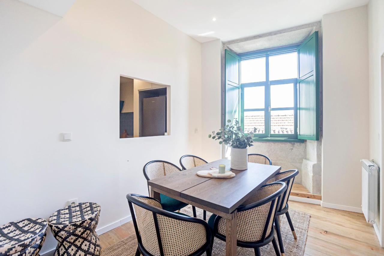 Brand New 4Br W/ 200Yrs Of History In Central Porto By Lovelystay Екстер'єр фото