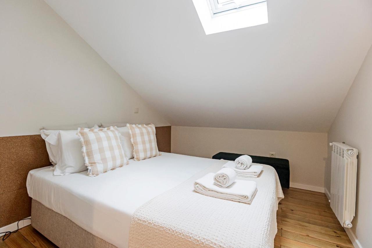 Brand New 4Br W/ 200Yrs Of History In Central Porto By Lovelystay Екстер'єр фото